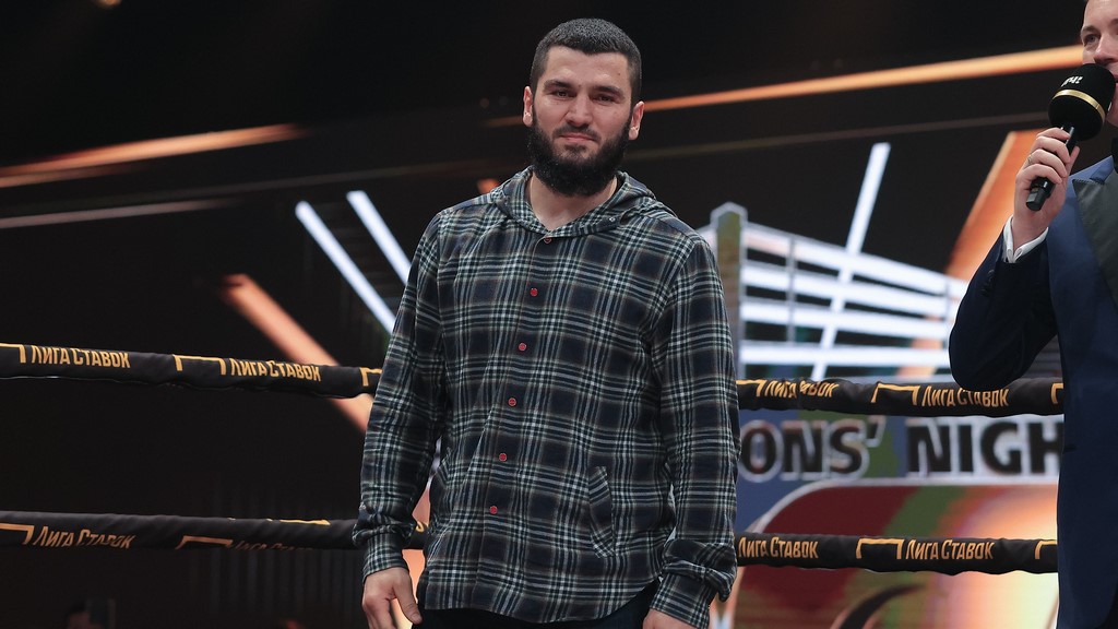 Artur Beterbiev’s next fight scheduled on November 22 in Riyadh