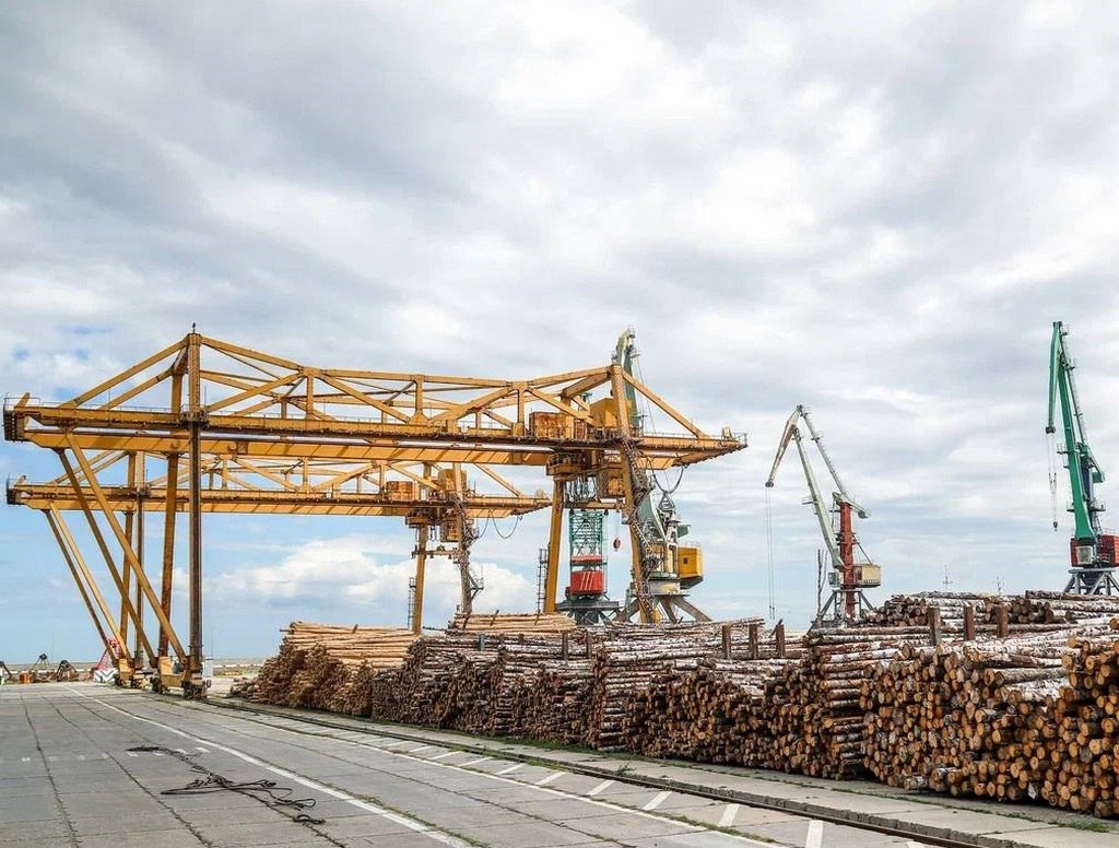 Cargo transshipment in Makhachkala port decreases by 10%