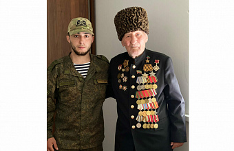 Russian President awards 100-year-old Dagestani veteran title of Hero of Russian Federation